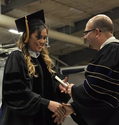 dr Stephanie